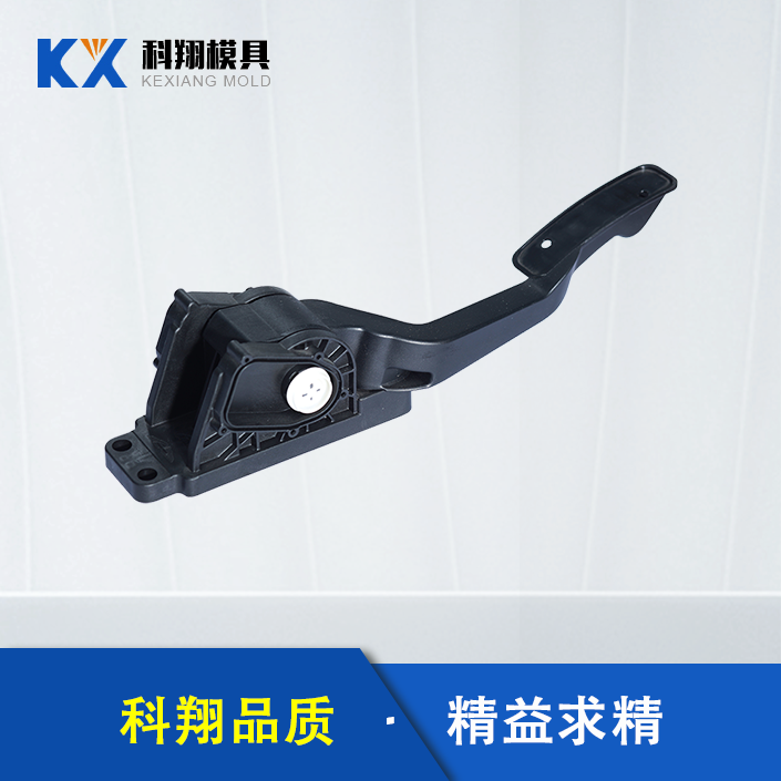 塑膠模具是什么？塑膠模具對比塑料模具有什么區(qū)別？